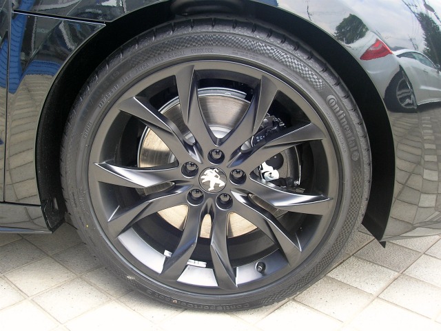 プジョー上尾 - RCZ “Black Edition” 入荷しました！