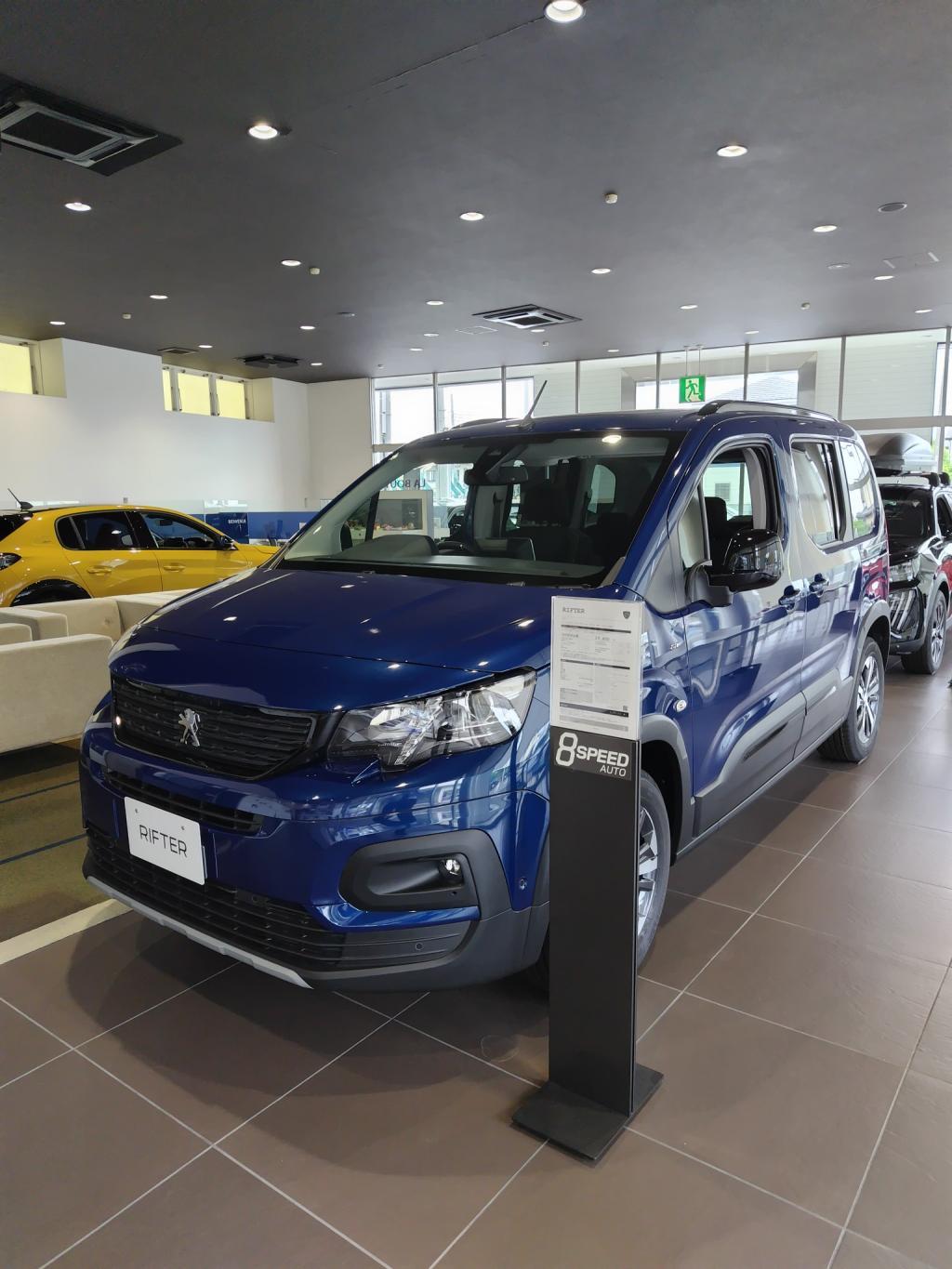 連休最終日！本日もショールームオープンです。