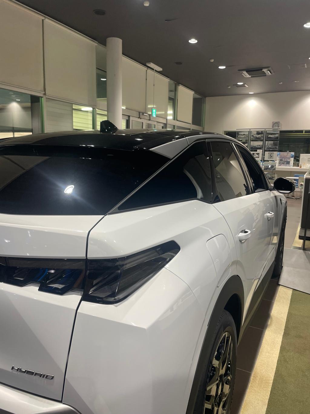 NEW 3008のエクステリア
